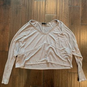 URBAN OUTFITTERS grey long sleeve